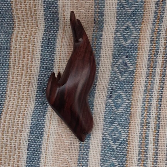 Vintage Hand Carved Wooden Balanced Seal - Picture 4 of 16